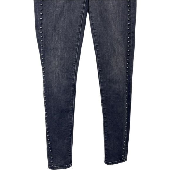 American Eagle Studded Trim Hi-Rise black Jegging Size 2 - Picture 3 of 10